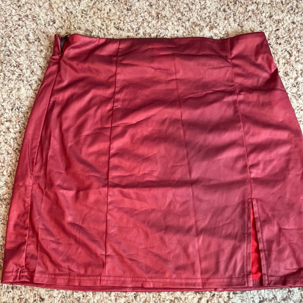 Cute red skirt with slit